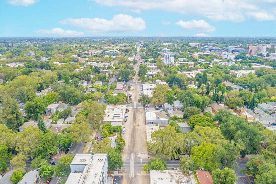More Photos Of 1912 F St, Sacramento Office For Sale