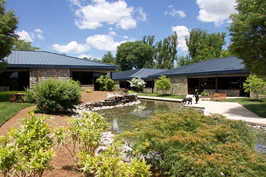 More Photos Of 8945 Guilford Rd, Columbia Office For Lease