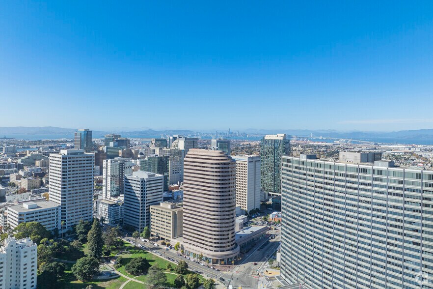 More Photos Of 1999 Harrison St, Oakland Coworking Space