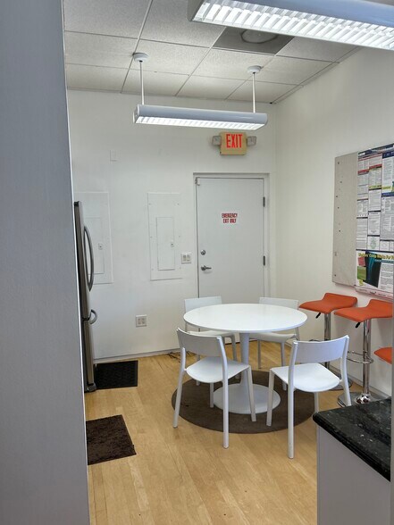 More Photos Of 1860 N Avenida Republica De Cuba, Tampa Office For Sale