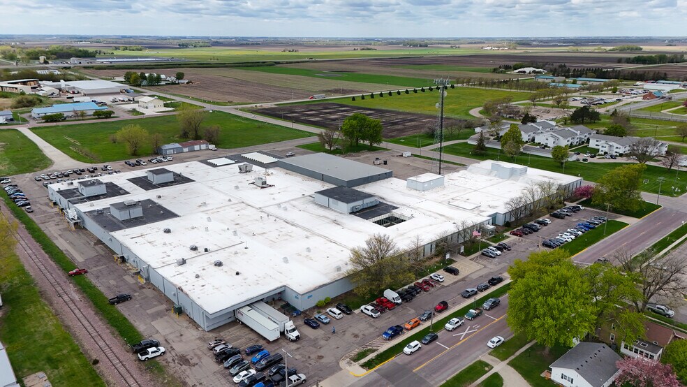 More Photos Of 299 Johnson Ave, Waseca Industrial For Lease
