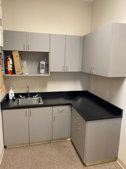 More Photos Of 6050 Pontchartrain Blvd, New Orleans Office For Lease