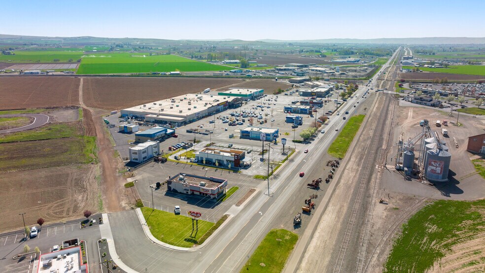 More Photos Of 2576 Yakima Valley Hwy, Sunnyside Office Residential For Sale