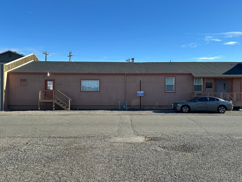 More Photos Of , Kennewick General Retail For Sale