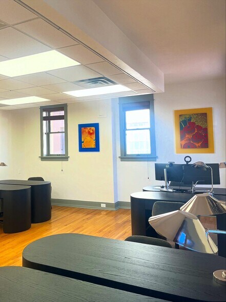 More Photos Of 141 E Palace Ave, Santa Fe Coworking Space
