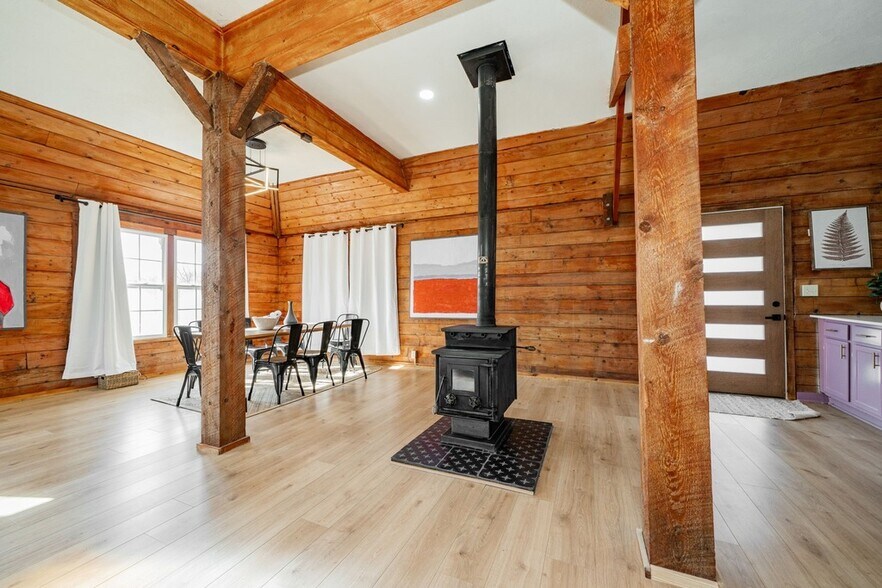 More Photos Of 691 Bear Rd, Van Alstyne Specialty For Sale