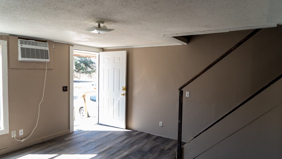 More Photos Of 207 B St, Paragould Apartments For Sale