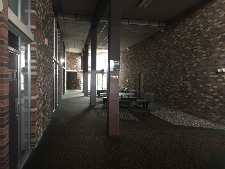 More Photos Of 2315 N Broadway, Minot Hospitality For Sale