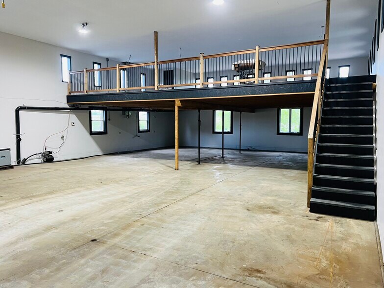 More Photos Of 22990 Highway 12/7, Brock Auto Repair For Sale