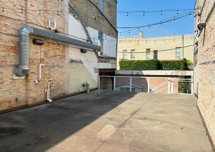 More Photos Of , Fort Atkinson General Retail For Sale