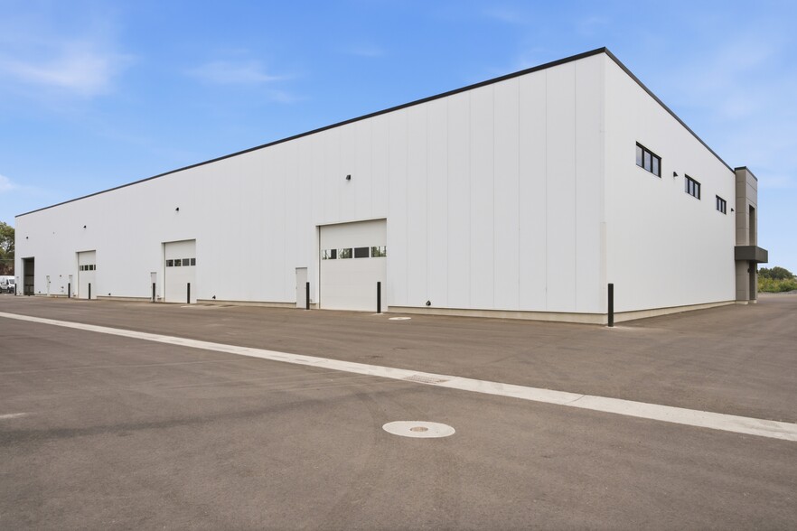 More Photos Of 1242 N 2000 W, Farr West Light Manufacturing For Sale