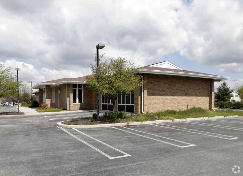 More Photos Of 210 Beiser Blvd, Dover Office For Sale