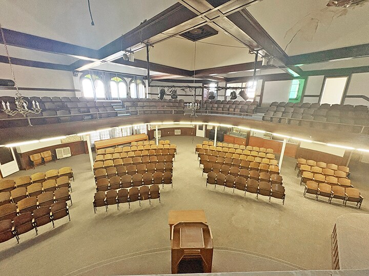 More Photos Of 206 S Saint Louis St, Los Angeles Religious Facility For Sale