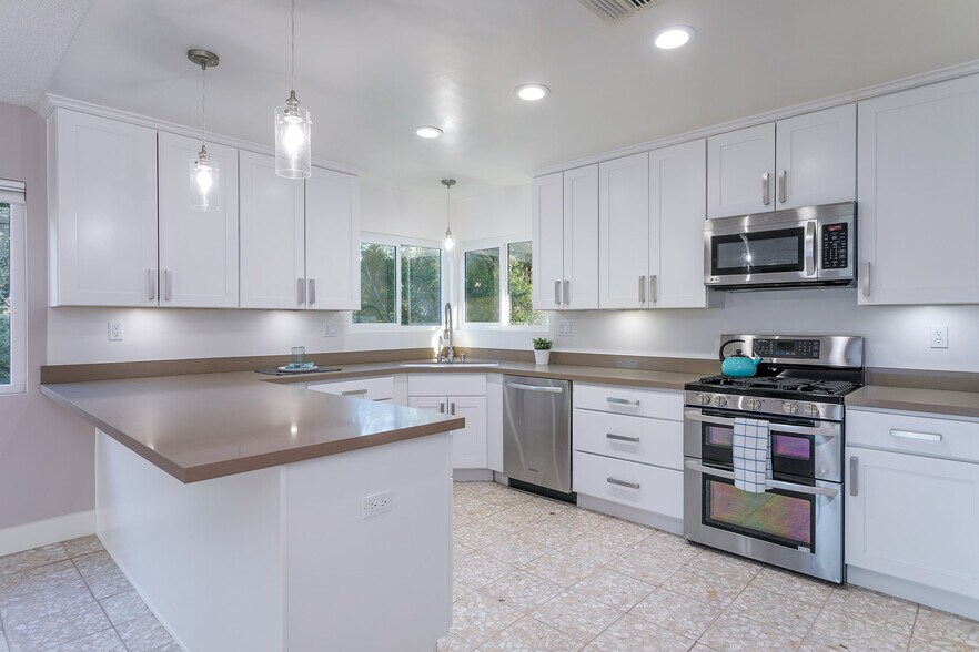 More Photos Of 1724 Meridian Ave, South Pasadena Apartments For Sale
