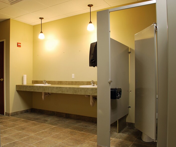 More Photos Of 6946 Post Rd, North Kingstown Medical For Sale