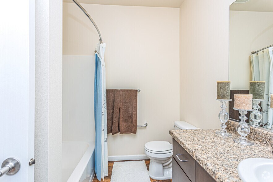 More Photos Of 1430 Wilmington Dr, Dupont Apartments For Lease