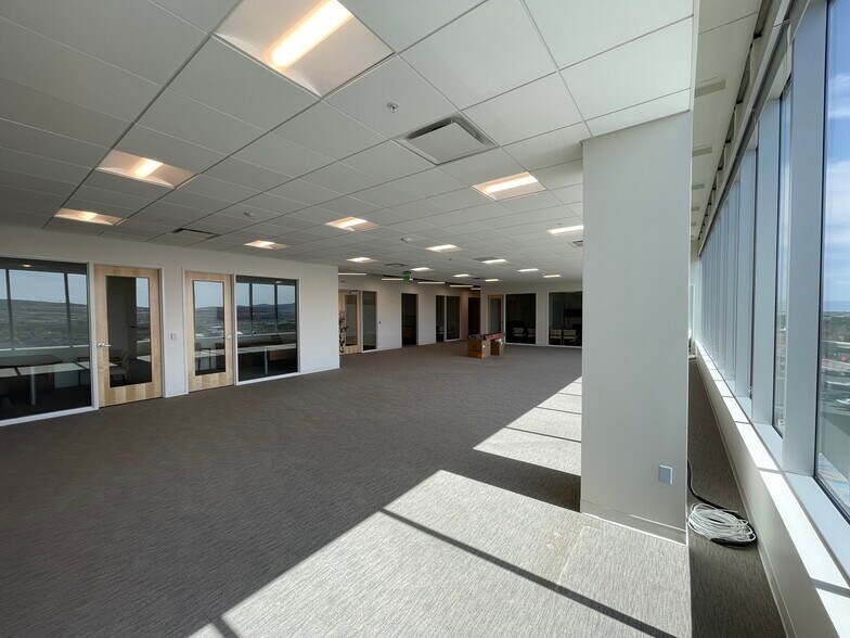 More Photos Of 2901 W Bluegrass Blvd, Lehi Office For Lease