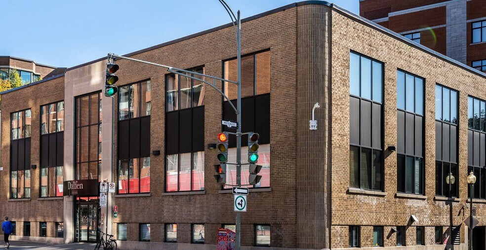 More Photos Of 4444 Rue Sainte-Catherine O, Westmount Office For Lease