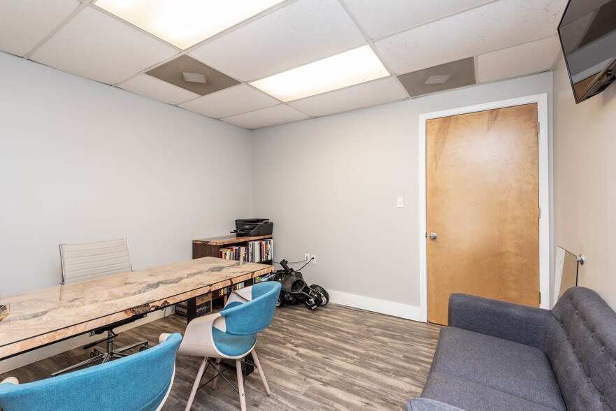 More Photos Of 1803 Claude Rd, Conover Religious Facility For Lease