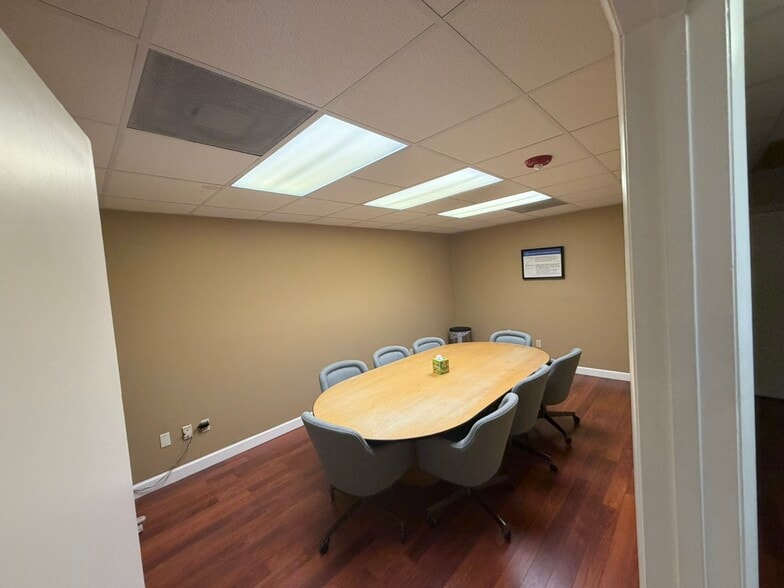 More Photos Of 2248-2252 NW 93rd Ave, Miami Warehouse For Sale