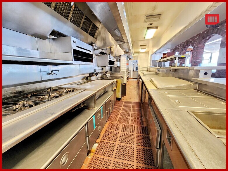 More Photos Of 4419 Van Nuys Blvd, Sherman Oaks Office For Sale