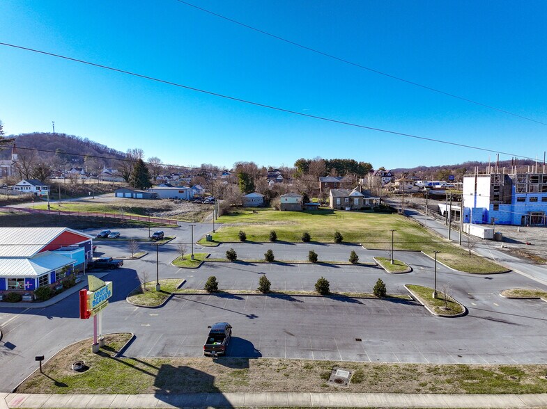 More Photos Of 112 Volunteer Pky, Bristol Land For Sale
