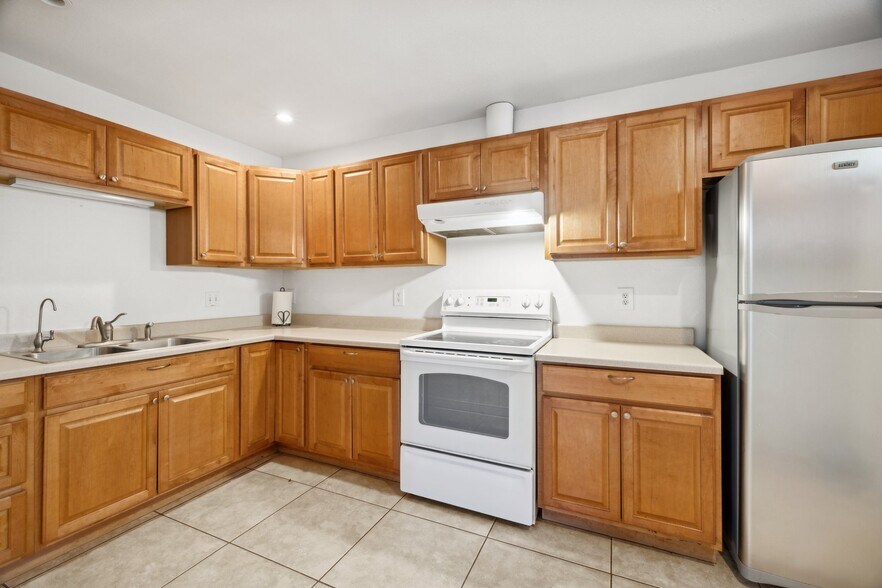 More Photos Of 1614 E Roma Ave, Phoenix Multifamily For Sale