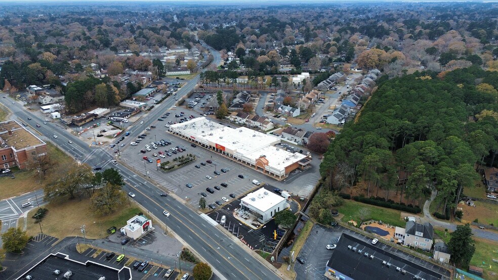 More Photos Of 320 S Battlefield Blvd, Chesapeake Freestanding For Lease