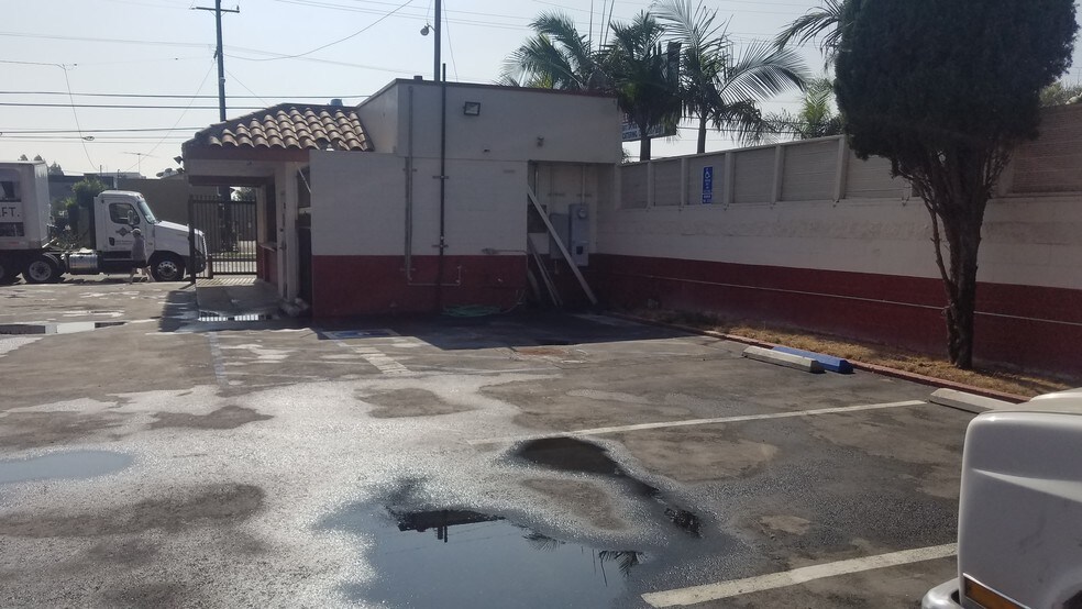 More Photos Of 4539 W Imperial Hwy, Inglewood Fast Food For Sale