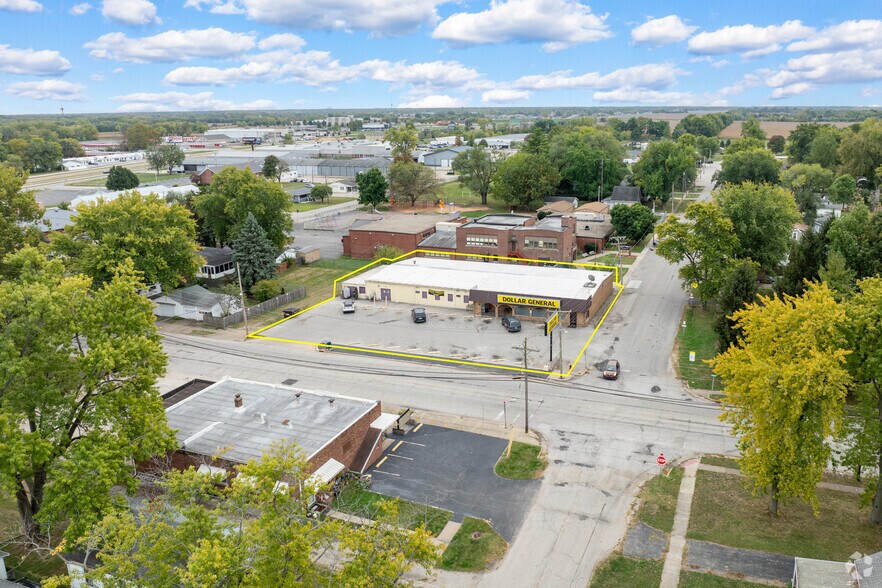 More Photos Of 500 E Saint Joseph St, Springfield Storefront For Sale