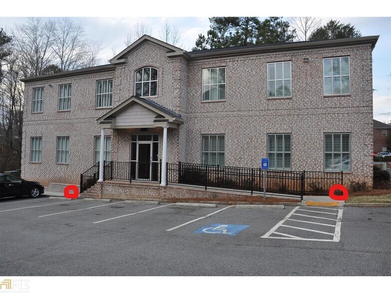 More Photos Of 4652 Lawrenceville Hwy, Lilburn Office Residential For Lease
