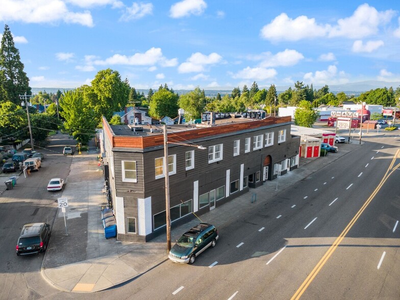 Primary Photo Of 7311-7331 NE Sandy Blvd, Portland Storefront Retail Residential For Lease