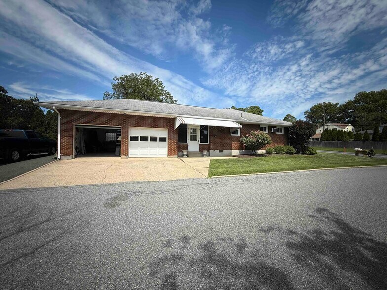 More Photos Of 3127 W Emaus Ave, Allentown Office Residential For Sale