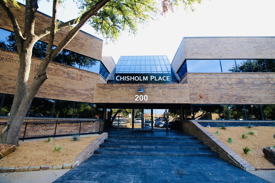 Primary Photo Of 200 Chisholm Pl, Plano Office For Lease