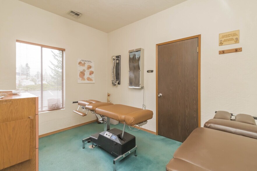 More Photos Of 603 Chester Ave, Bremerton Apartments For Sale