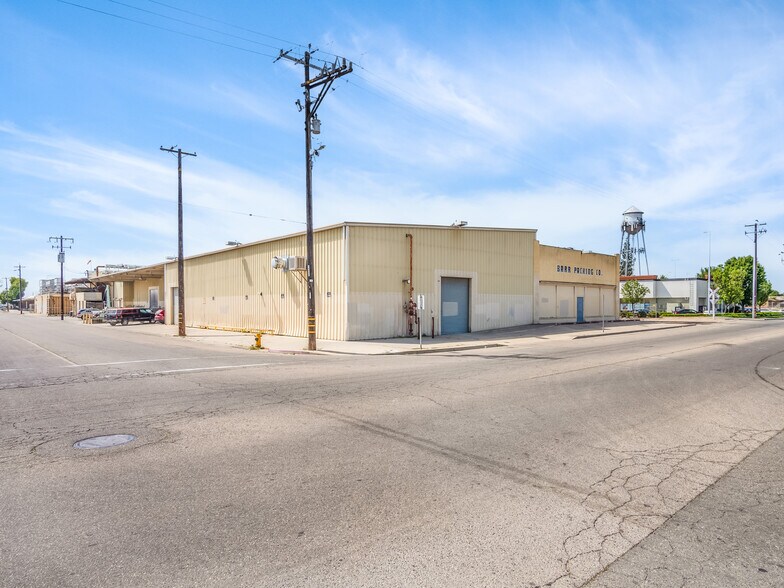 More Photos Of 661 L St, Sanger Refrigeration Cold Storage For Sale