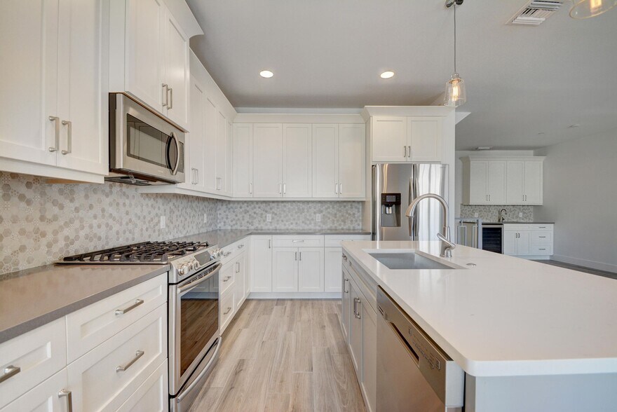 More Photos Of 3770 County Line Rd, Tequesta Apartments For Sale