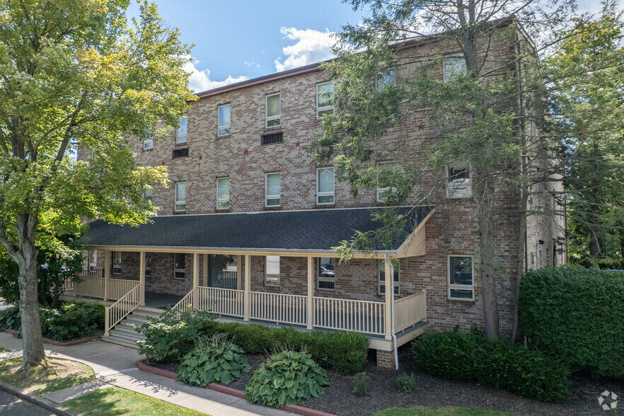 More Photos Of 16 N Franklin St, Doylestown Office For Lease