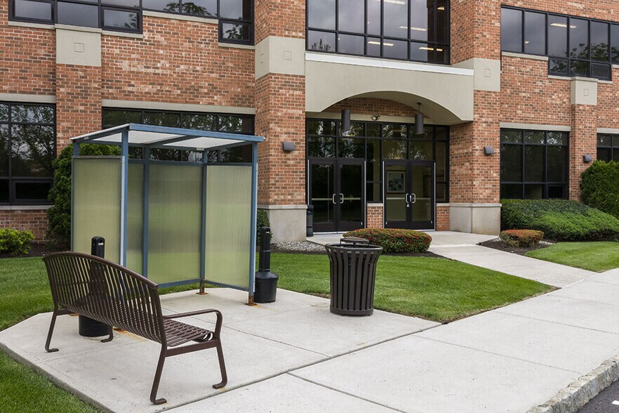 More Photos Of 1 Greenwich St, Stewartsville Medical For Lease