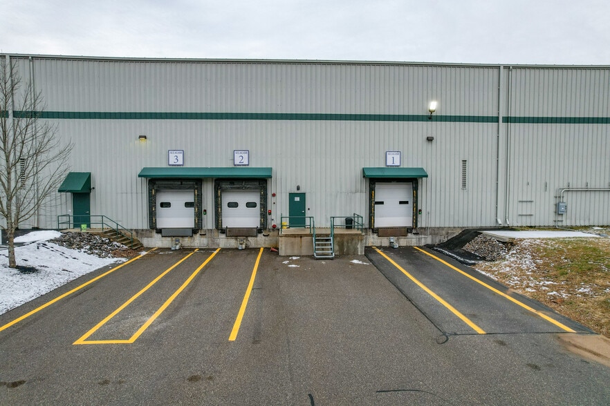 More Photos Of 765 Warren Ave, Portland Warehouse For Lease