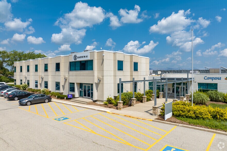 More Photos Of 600 Weber St N, Waterloo Office For Lease