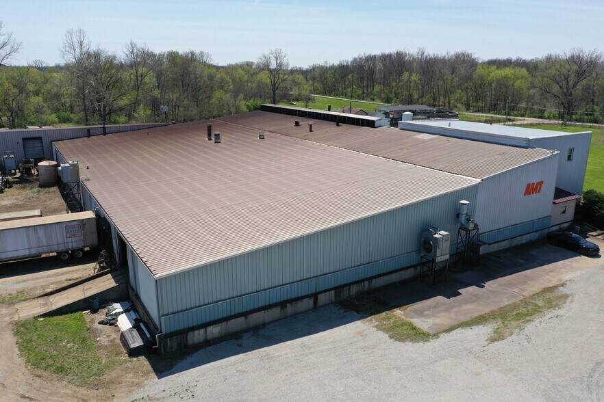 More Photos Of 400 S Gray St, Albany Manufacturing For Sale