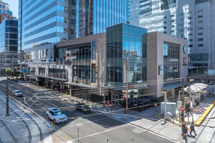 More Photos Of 1 E Washington St, Phoenix Office For Lease