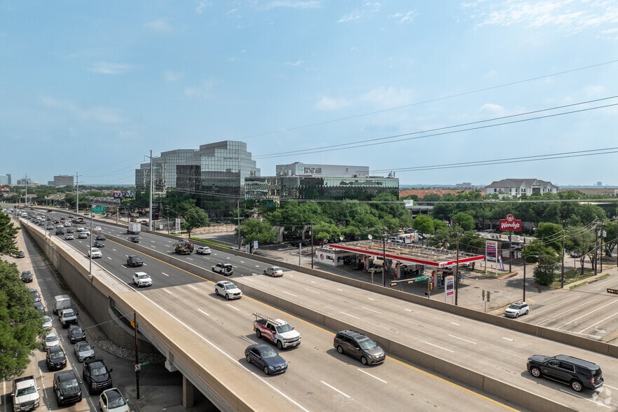 More Photos Of 14110 N Dallas Pky, Dallas Unknown For Lease