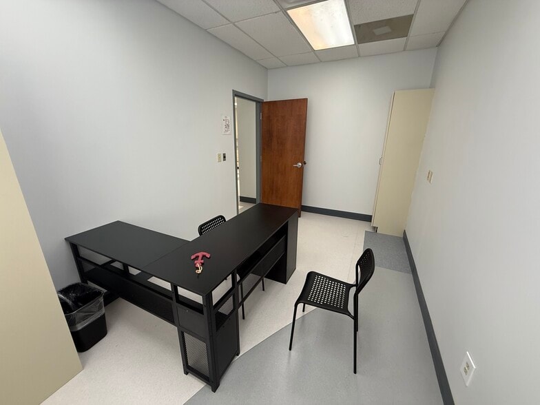 More Photos Of 4661 Sawmill Rd, Upper Arlington Medical For Lease