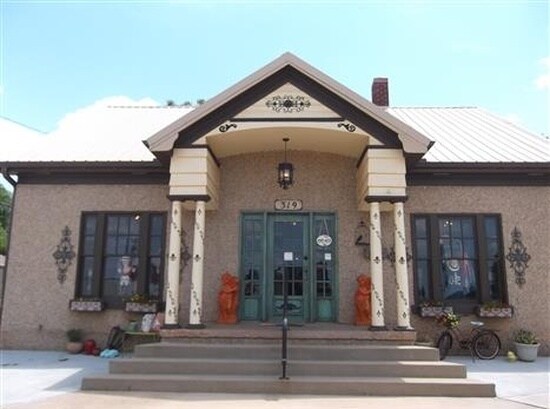 Primary Photo Of 319 Oklahoma Blvd, Alva Restaurant For Sale