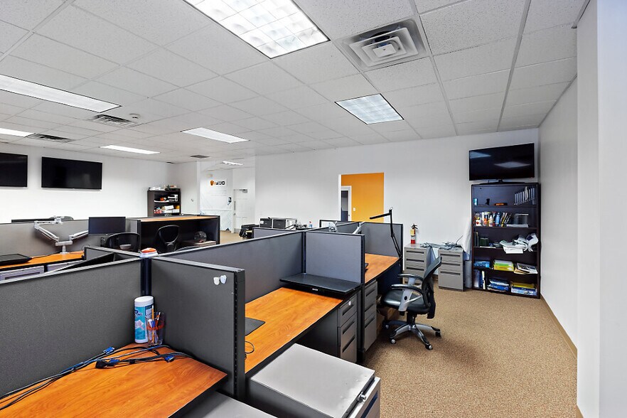 More Photos Of 4 Industrial Pky, Brunswick Manufacturing For Lease