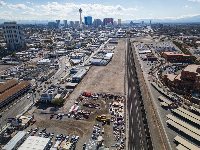 More Photos Of 840 Commerce St, Las Vegas Land For Sale