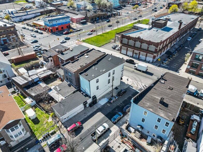 More Photos Of 415 Central Ave, Newark Storefront Retail Residential For Lease