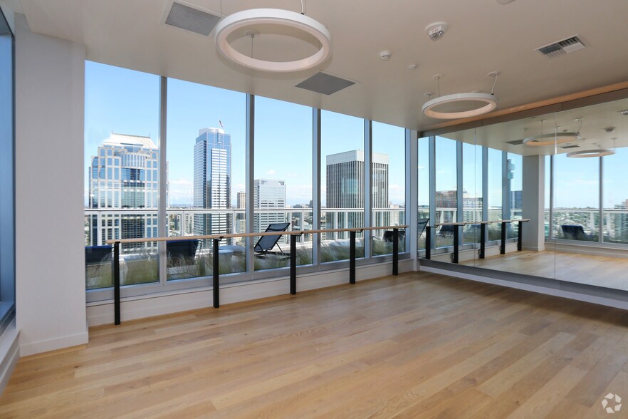 More Photos Of 1430 2nd Ave, Seattle Apartments For Lease